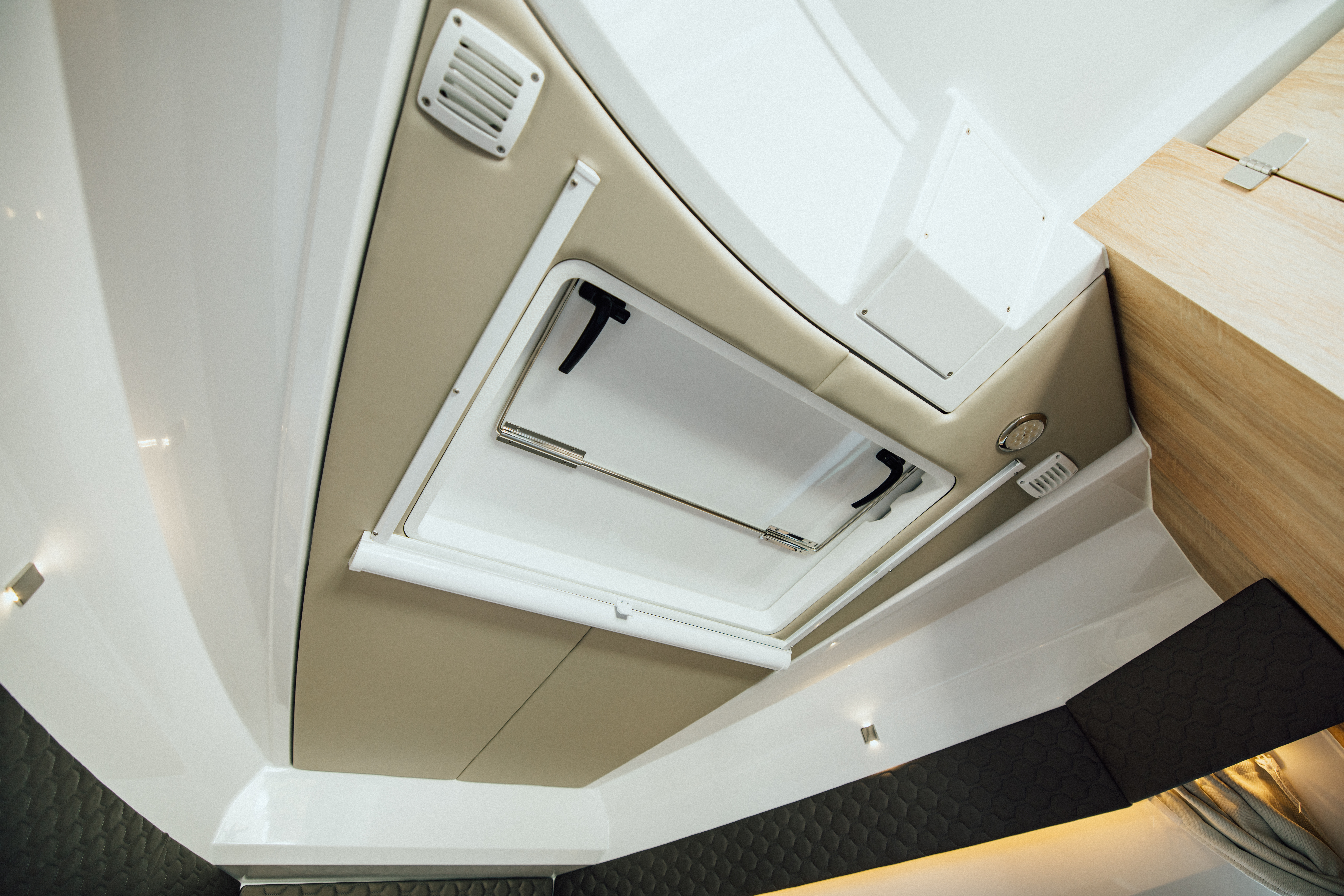 N830 MY2025 CANNES 70