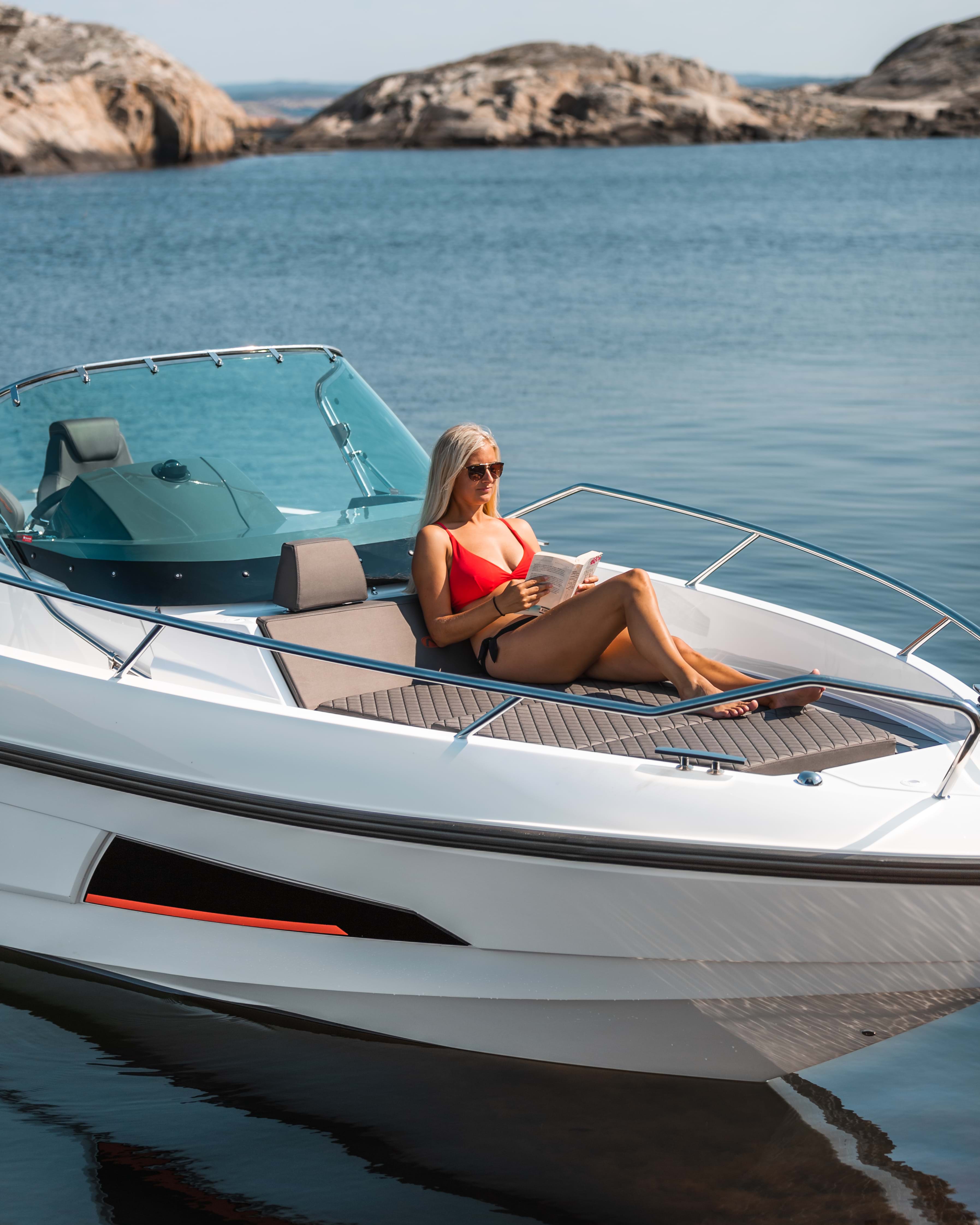 Nordkapp Enduro 805 - Skjærgårdsjeep - båt - skjærgårdsjeep med solseng i baug